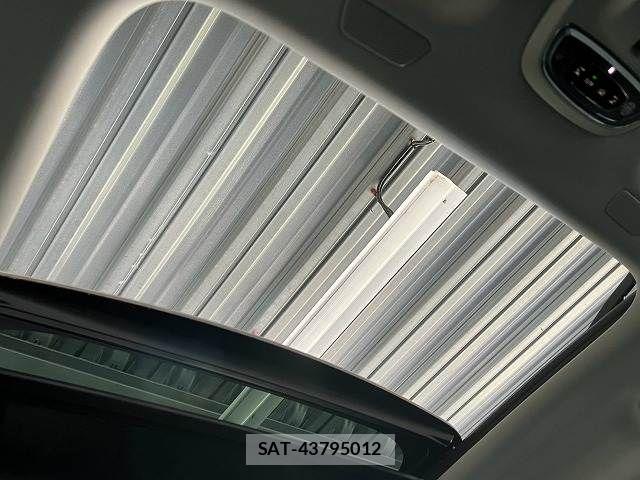Volvo XC60 2021-07 8746682-4