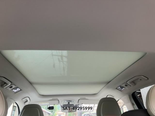 Volvo XC60 2017-10 8746684-11
