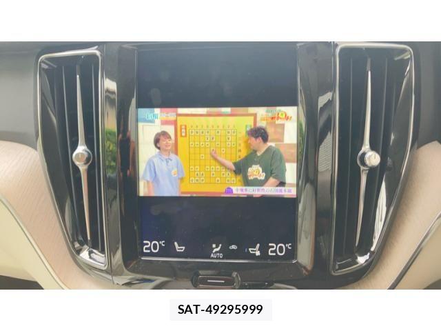 Volvo XC60 2017-10 8746684-22