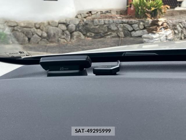 Volvo XC60 2017-10 8746684-27