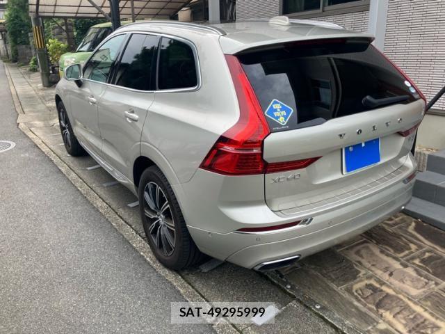 Volvo XC60 2017-10 8746684-3