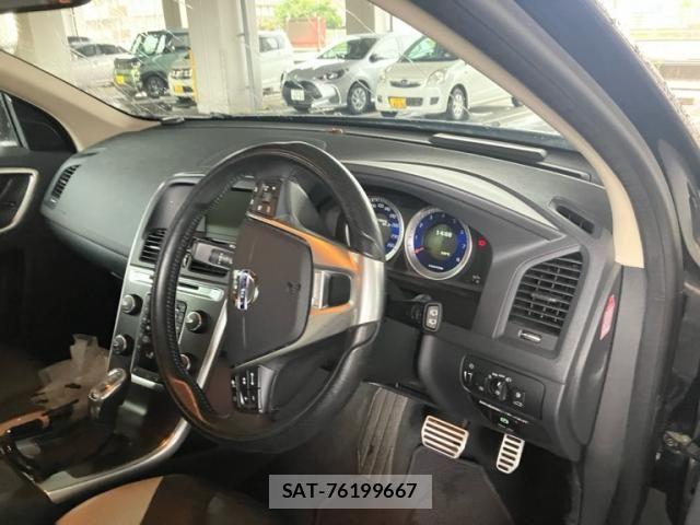 Volvo XC60 2013-04 8746685-10