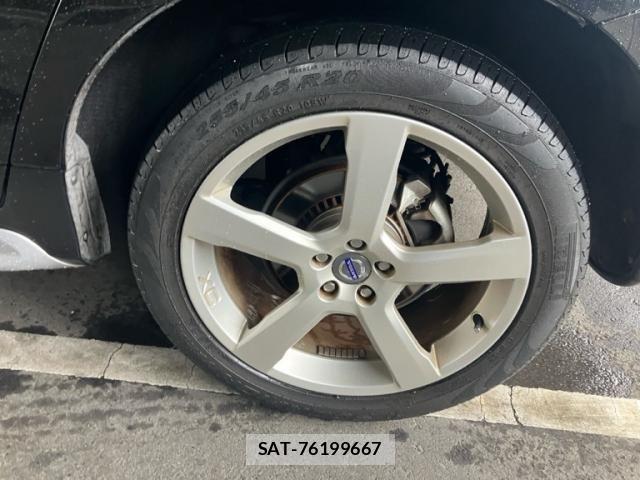 Volvo XC60 2013-04 8746685-4