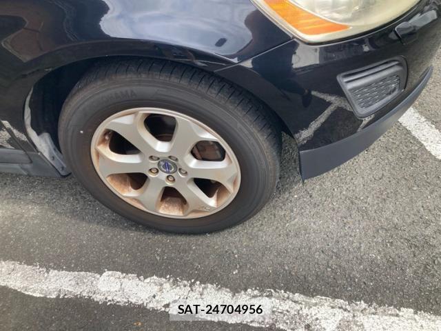 Volvo XC60 2011-08 8746686-1