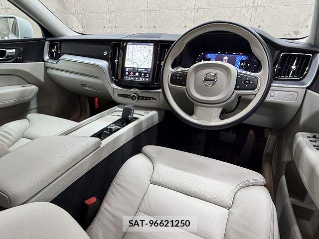 Volvo XC60 2021-11 8746683-20