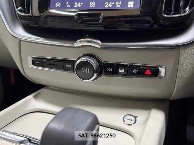 Volvo XC60 2021-11 8746683-29