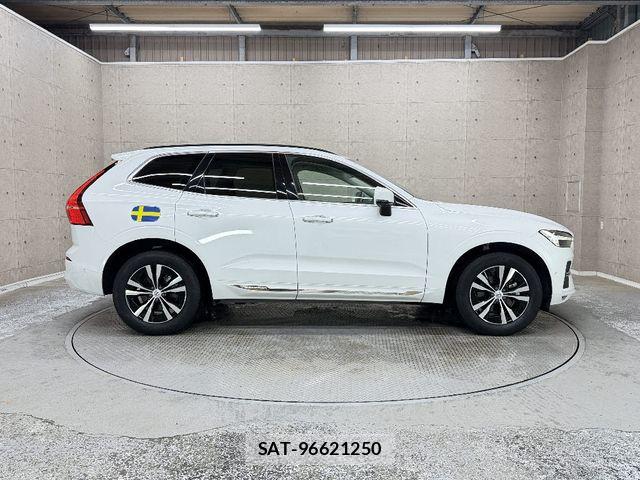 Volvo XC60 2021-11 8746683-8