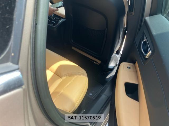 Volvo XC60 2023-12 8782539-15