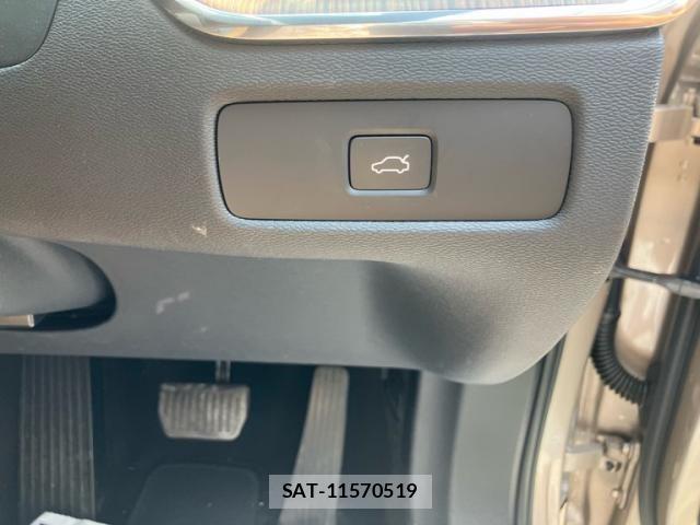 Volvo XC60 2023-12 8782539-17