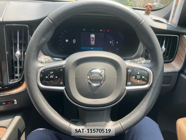 Volvo XC60 2023-12 8782539-18