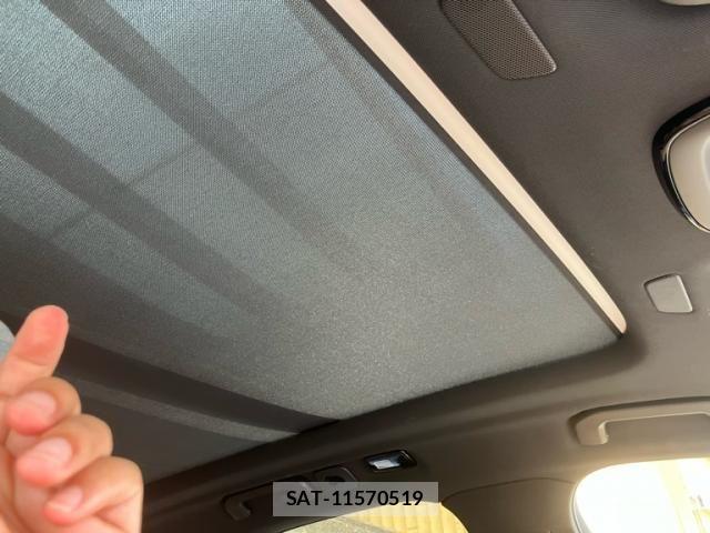 Volvo XC60 2023-12 8782539-25
