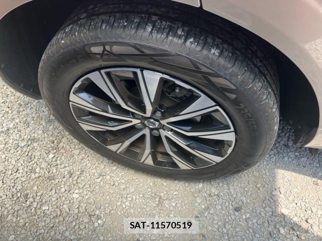 Volvo XC60 2023-12 8782539-6