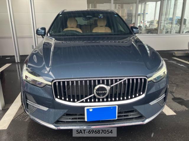 Volvo XC60 2022-04 8797877-0