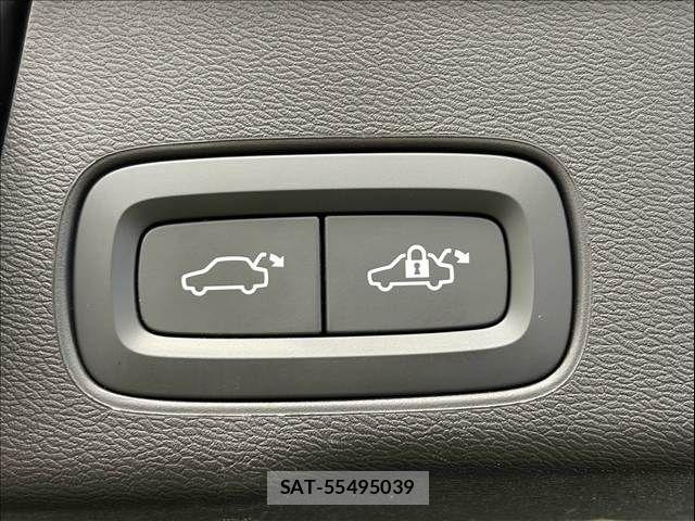 Volvo XC60 2024-06 8797876-11