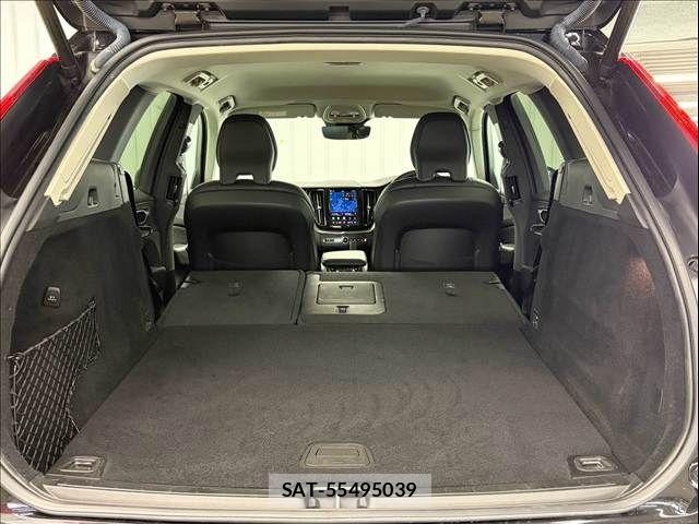 Volvo XC60 2024-06 8797876-13