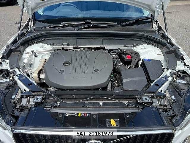 Volvo XC60 2022-09 8797875-13