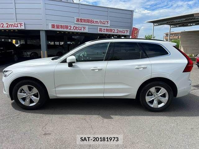 Volvo XC60 2022-09 8797875-16