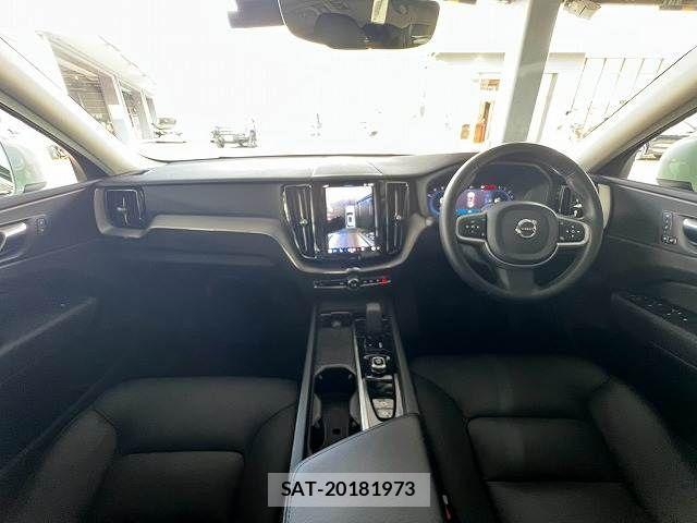 Volvo XC60 2022-09 8797875-1