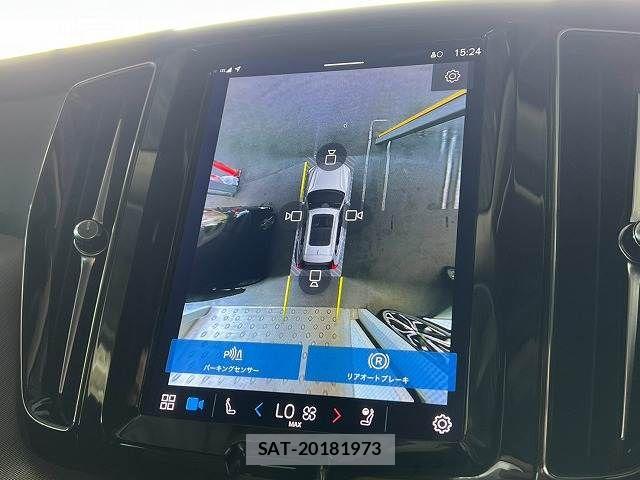 Volvo XC60 2022-09 8797875-3