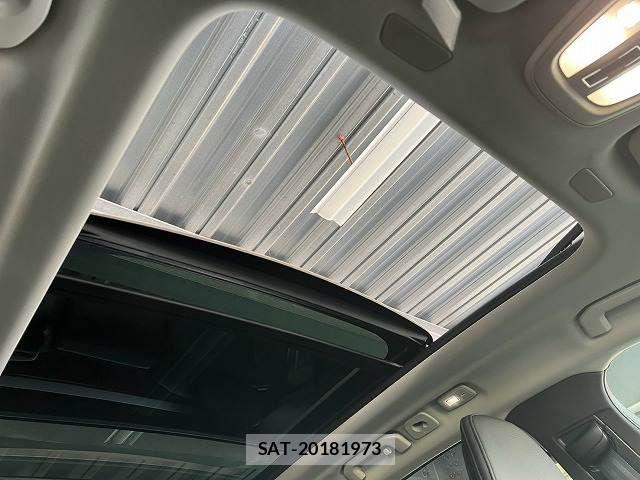 Volvo XC60 2022-09 8797875-4