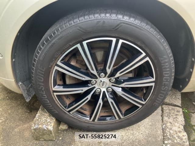 Volvo XC60 2018-05 8832381-7