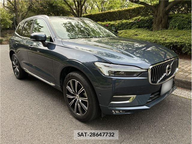 Volvo XC60 2021-04 8851018-11
