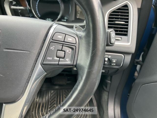Volvo XC60 2015-11 8851021-15