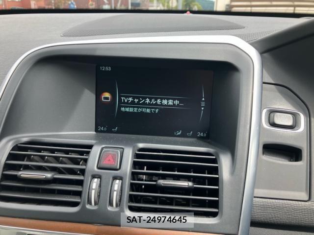 Volvo XC60 2015-11 8851021-28
