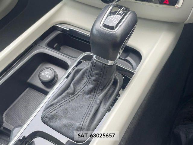 Volvo XC60 2017-12 8882860-10