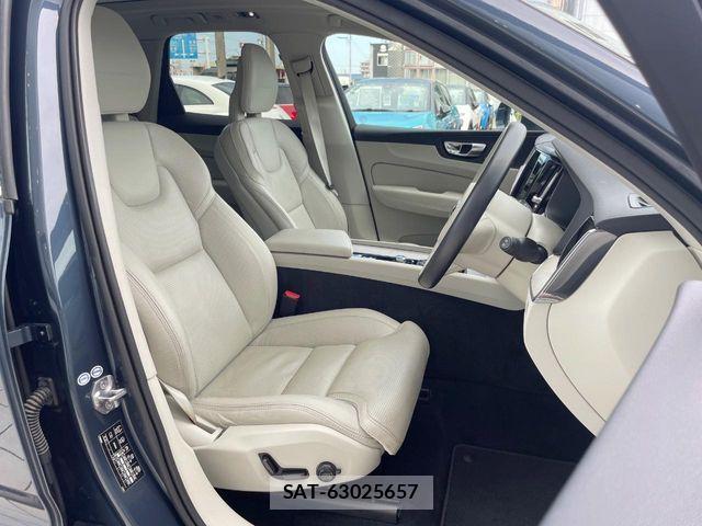 Volvo XC60 2017-12 8882860-7