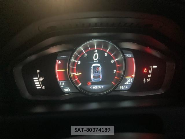 Volvo XC60 2015-07 8882861-15