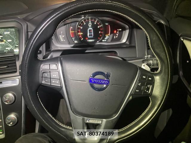 Volvo XC60 2015-07 8882861-16