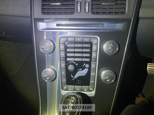 Volvo XC60 2015-07 8882861-18