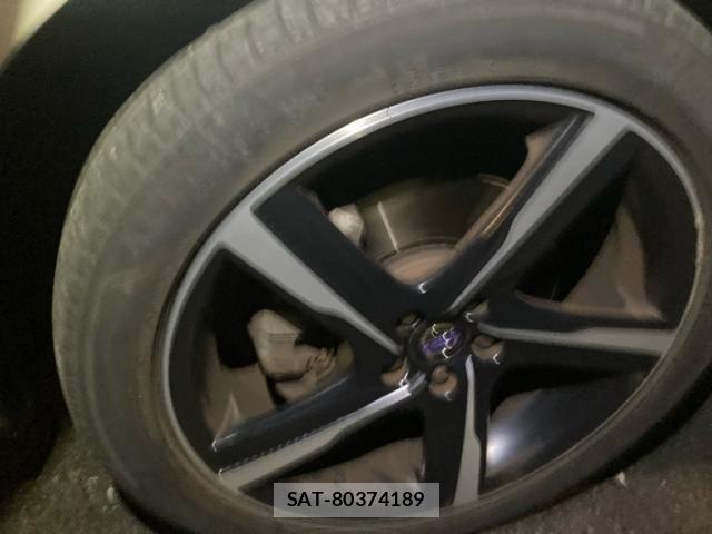 Volvo XC60 2015-07 8882861-4
