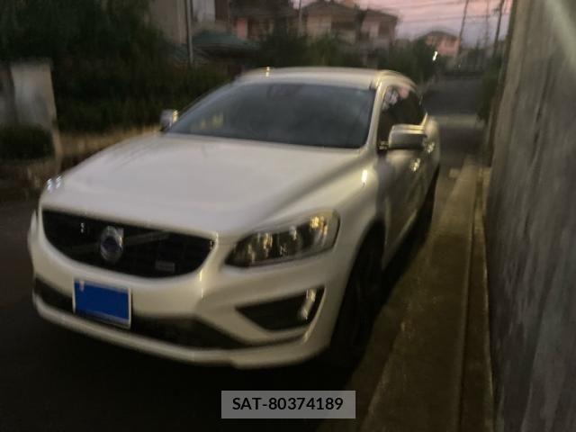 Volvo XC60 2015-07 8882861-8