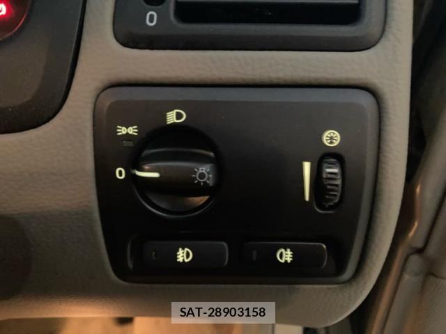 Volvo XC70 2005-07 7458696-21