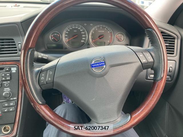 Volvo XC70 2005-07 7730485-19