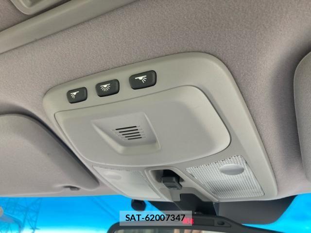Volvo XC70 2005-07 7730485-21
