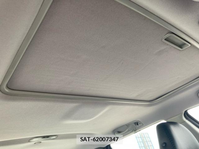 Volvo XC70 2005-07 7730485-22