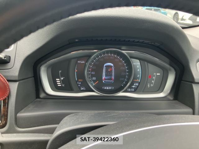 Volvo XC70 2016-07 7981480-21