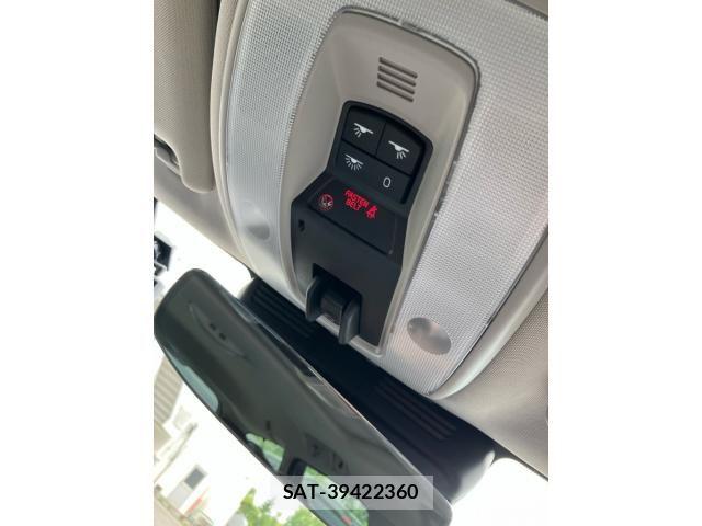 Volvo XC70 2016-07 7981480-24