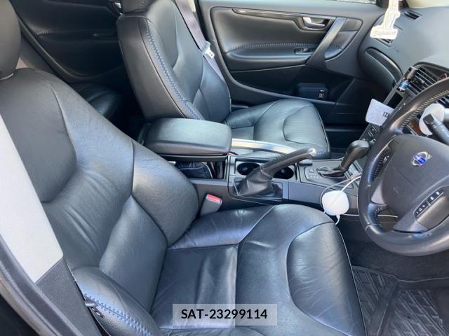 Volvo XC70 2004-06 8039053-15