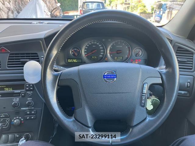 Volvo XC70 2004-06 8039053-18