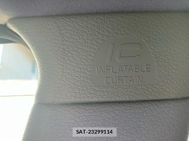 Volvo XC70 2004-06 8039053-25