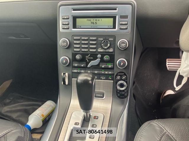 Volvo XC70 2011-12 8247099-12
