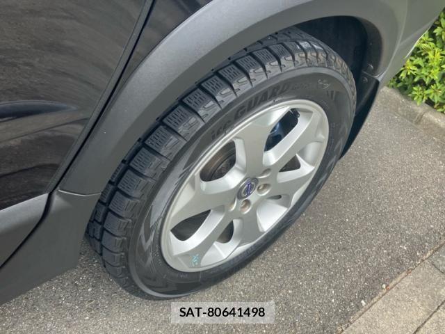 Volvo XC70 2011-12 8247099-7
