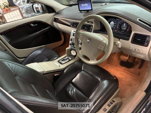 Volvo XC70 2007-12 8746687-1