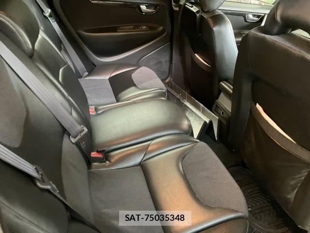 Volvo XC70 2003-02 8746688-13