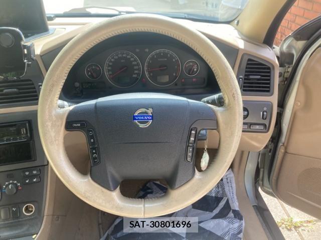 Volvo XC70 2003-12 8884567-12