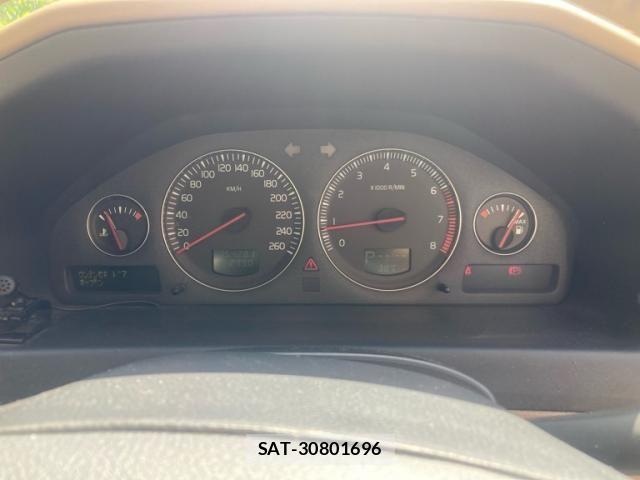 Volvo XC70 2003-12 8884567-15